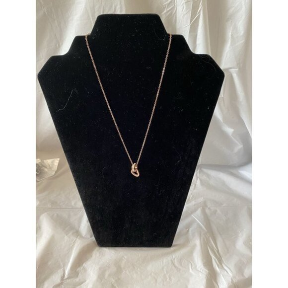 Heart and Crystal Rose Gold Chain Necklace - Picture 4 of 11